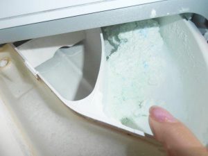 Почему стиральная машина не забирает порошок